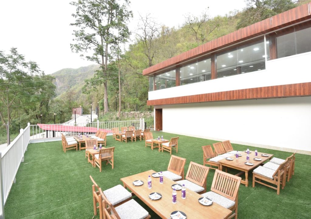 WhatsApp Image 2025-12-07 at 18.42.10